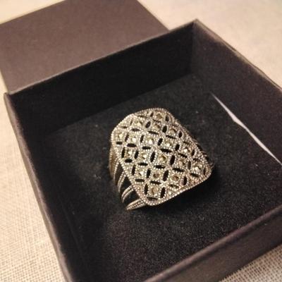 Marcasite Sterling Silver Ring Size 7.5
