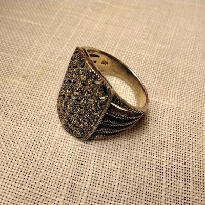 Marcasite Sterling Silver Ring Size 7.5