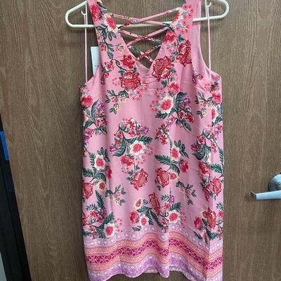 Sleeveless Pink Floral Pattern Springtime Summer Dress Coverup NEW with Tags Medium