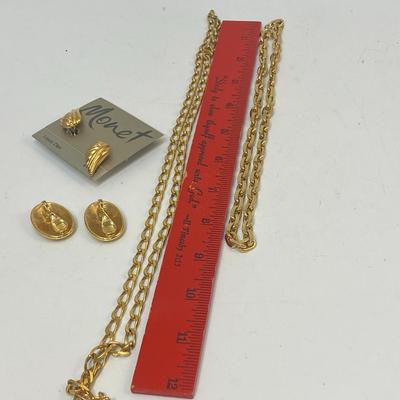 Gold Tone Fashion Jewelry Lot Necklaces & Clip Style Earrings