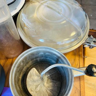 Lot of cookware Granite ware