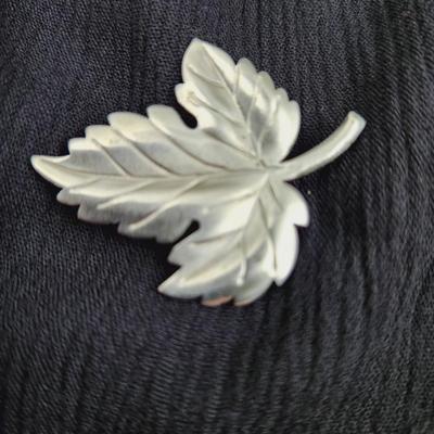TIFFANY & CO STERLING LEAF PIN