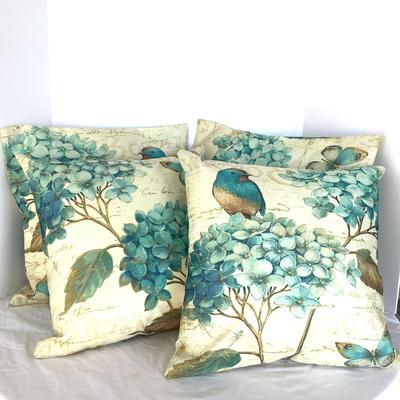 8213 Lot of 4 Bird Pillows