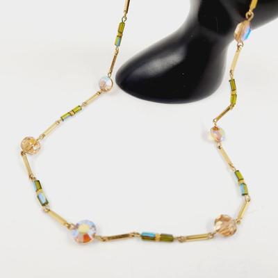 VINTAGE GOLD TONED & CRYSTAL NECKLACE