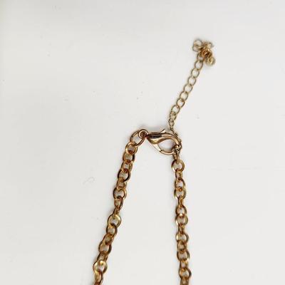 BEAUTIFUL GOLD TONED MOTHER OF PEARL LAYERED NECKLACE