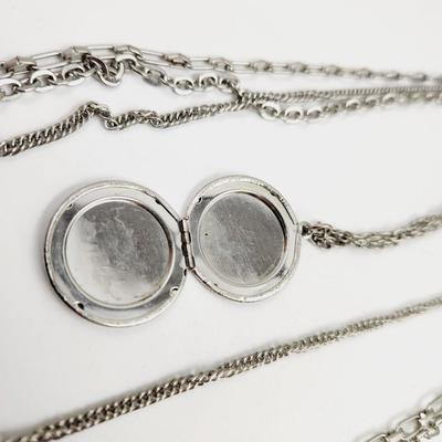 VERY ELEGANT LAYERED SILVERTONED CHAIN LOCKET NECKLACE
