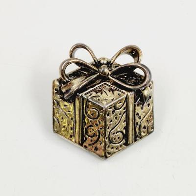 VINTAGE BEST BRAND 3D SILVER PLATE BROOCH / PENDANT PIN