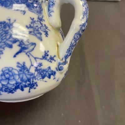 Blue decorative lot