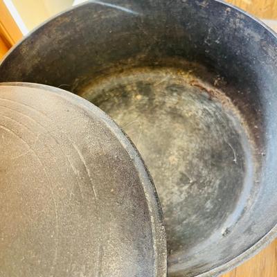 Cast Iron cookware