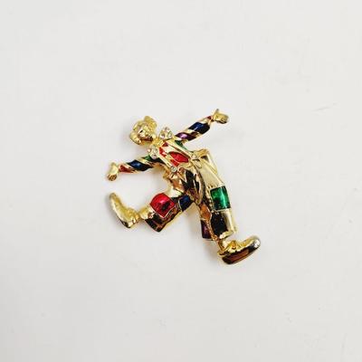 CUTE GOLD TONED CLOWN PIN
