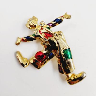 CUTE GOLD TONED CLOWN PIN