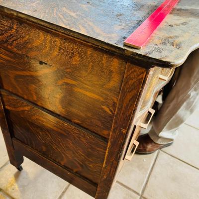 Tiger oak Wash stand/ Vanity