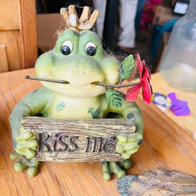 Lot of Frogs & Turtles home decor