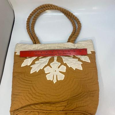 Retro Styled Handbag Purse Quilted Flower Design Rope Handles