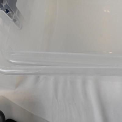 4 Clear Plastic Totes, With Lids, Small Cracks