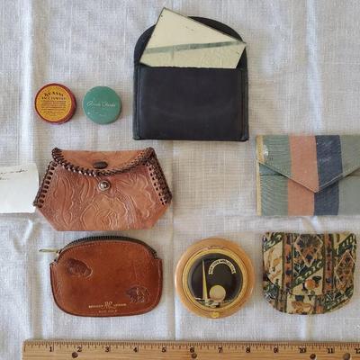 Lot of Vintage Coin Purses, Compacts, and Face Powder