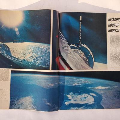 Lot of 4 Life Magazines, Historical Space Events 1960s