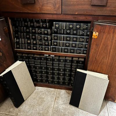 Set of Encyclopedias