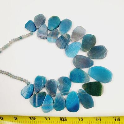 BEAUTIFUL BLUE AGATE GEODE STONE NECKLACE