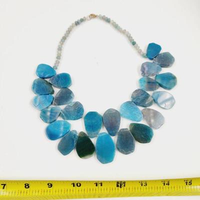 BEAUTIFUL BLUE AGATE GEODE STONE NECKLACE