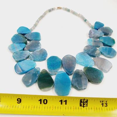 BEAUTIFUL BLUE AGATE GEODE STONE NECKLACE