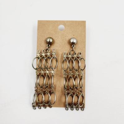 CUTE CHAIN MAIL SILVER TONED EARRINGS