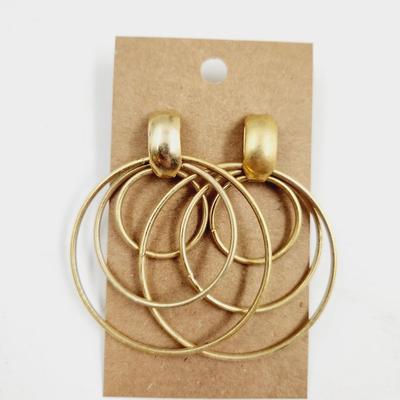 VINTAGE GOLD TONED TRIPLE HOOP EARRINGS