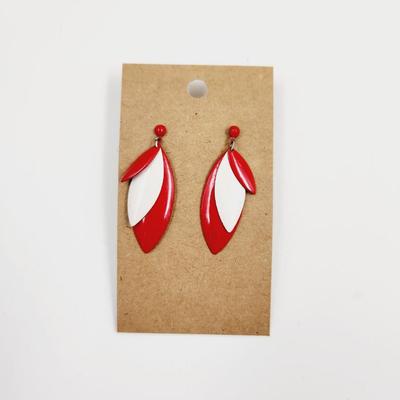 VINTAGE TRI LAYERED RED & WHITE EARRINGS