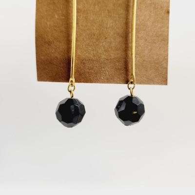 VINTAGE GOLD TONED LONG DANGLE EARRING W/ BLACK SPHERES