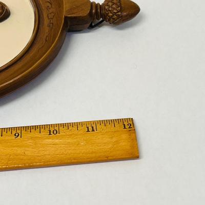 Syroco Wall Plaque Pioneer Pilgrim Woman