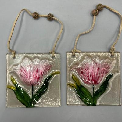 Pair of Painted Glass Tulip Wall Window Hanging Art Plaques New in Box