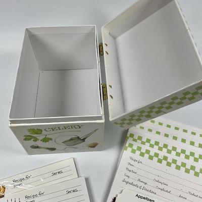 Kitchen Recipe Box with Hinged Lid, includes Recipe Cards