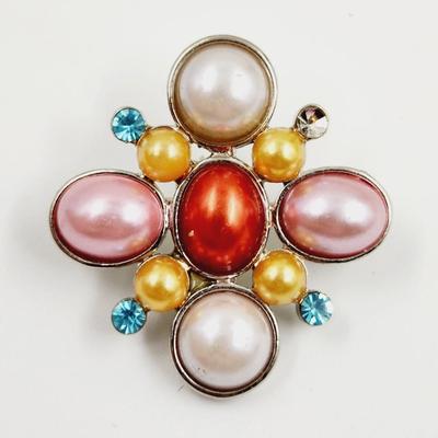 MULTI COLORED FAUX PEARL BROOCH
