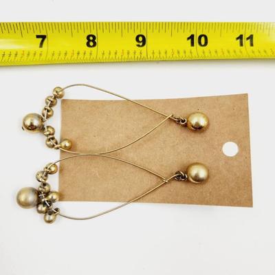 MATTE GOLD TONED HOOP EARRINGS