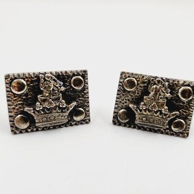 SIGNED VINTAGE SILVER TONED SIGNED CROWN CUFF LINKS