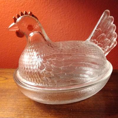 Vintage Indiana Glass Hen on Nest Circa 1960s