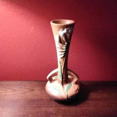 Roseville Freesia Tangerine Long Necked Bud Vase #195-7
