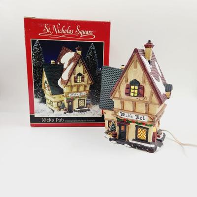 CHRISTMAS ST NICHOLAS SQUARE NICKS PUB LIGHT UP HOUSE