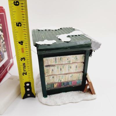 CHRISTMAS ST NICHOLAS SQUARE "NEWSPAPERS FOR SALE" BATTERY OPERATED