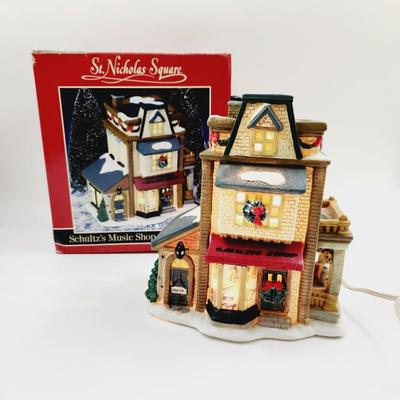CHRISTMAS ST NICHOLAS SQUARE SCHULTZ MUSIC SHOP LIGHT UP HOUSE