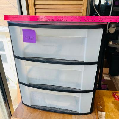 Rubbermade 3 drawer cabinet