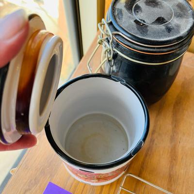 Lot of country decor Kitchen stuff