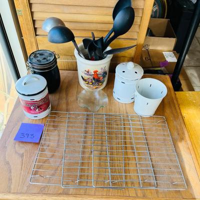 Lot of country decor Kitchen stuff
