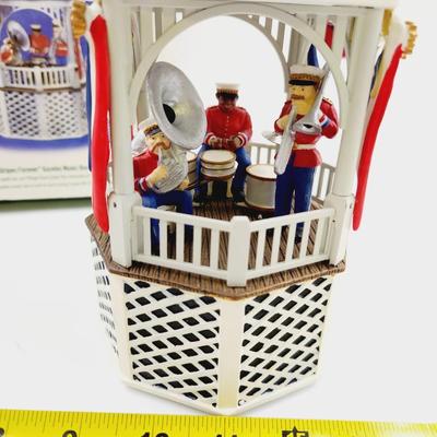 DEPARTMENT 56 CELEBRATE AMERICA STARS & STRIPES FOREVER GAZEBO MUSIC BOX  - WORKS