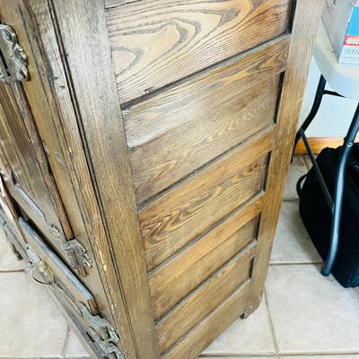 Awesome Antique Ice Box