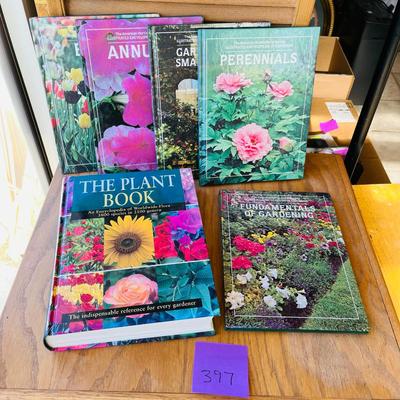 Lot of gardening Books Flowers