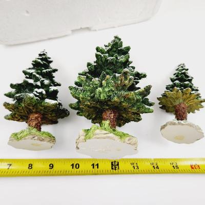 DEPARTMENT 56 SNOW DECORATED SPRUCE TREES 3 PC