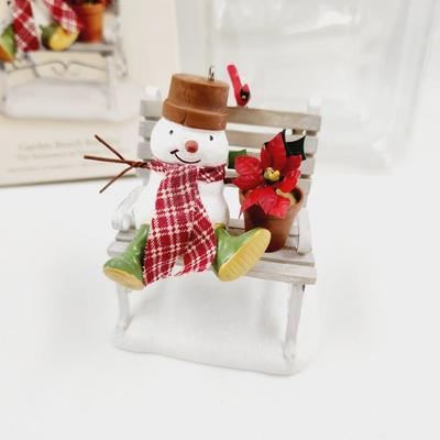 HALLMARK KEEPSAKE - GARDEN BENCH BUDDIES ORNAMENT