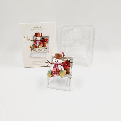 HALLMARK KEEPSAKE - GARDEN BENCH BUDDIES ORNAMENT
