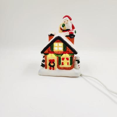 VINTAGE CERAMIC CHRISTMAS SANTA IN THE CHIMNEY LIGHT HOUSE
